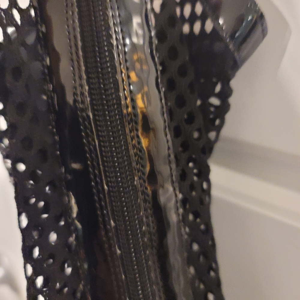 Boots - Picture 5 of 7